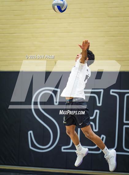 Thumbnail 3 in Newport Harbor @ Servite photogallery.
