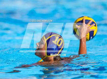 Thumbnail 3 in Crespi @ El Segundo photogallery.