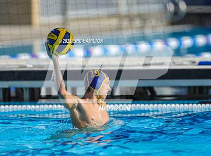 Thumbnail 3 in Crespi @ El Segundo photogallery.