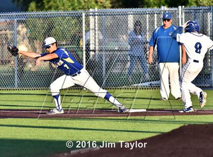 Thumbnail 2 in Brock vs Peaster (UIL 3A Regional Quarterfinal) photogallery.