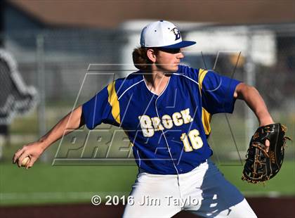 Thumbnail 1 in Brock vs Peaster (UIL 3A Regional Quarterfinal) photogallery.