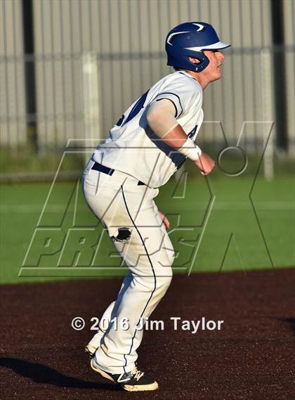 Thumbnail 3 in Brock vs Peaster (UIL 3A Regional Quarterfinal) photogallery.