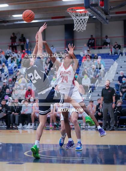 Thumbnail 1 in Gonzaga Prep vs. Mount Si (WIAA 4A Regional Playoff) photogallery.