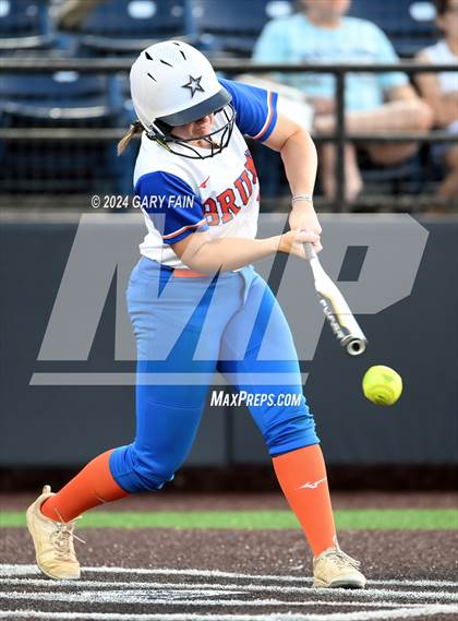 Thumbnail 2 in Tennessee vs. Georgia All-Star Classic photogallery.