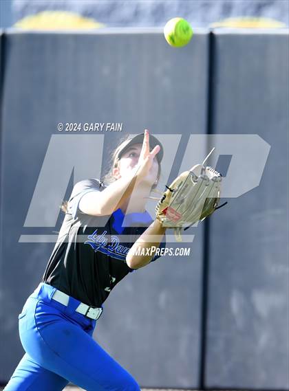 Thumbnail 2 in Tennessee vs. Georgia All-Star Classic photogallery.