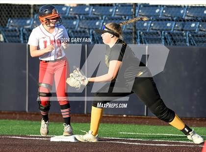 Thumbnail 2 in Tennessee vs. Georgia All-Star Classic photogallery.