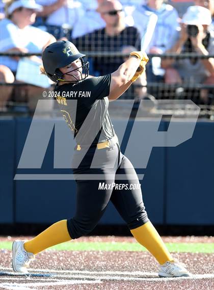 Thumbnail 3 in Tennessee vs. Georgia All-Star Classic photogallery.
