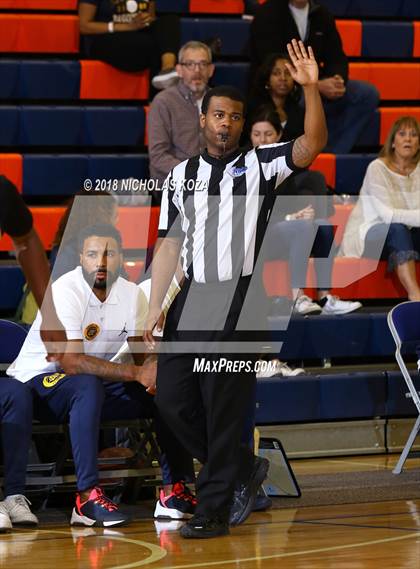 Thumbnail 1 in Knight vs. Campbell Hall (Tarkanian Classic) photogallery.