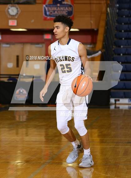 Thumbnail 2 in Knight vs. Campbell Hall (Tarkanian Classic) photogallery.