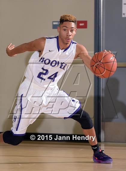 Thumbnail 2 in Villa Park @ Hoover (MaxPreps Holiday Classic) photogallery.
