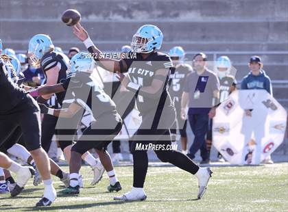 Thumbnail 2 in Point Loma vs. University City (CIF SDS D3 Final) photogallery.