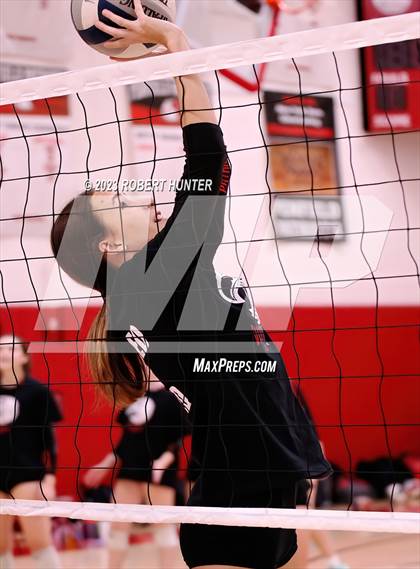 Thumbnail 2 in Penfield vs Webster Thomas photogallery.