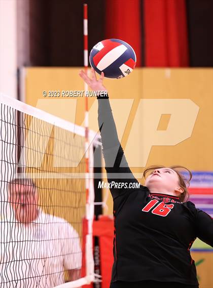 Thumbnail 1 in Penfield vs Webster Thomas photogallery.