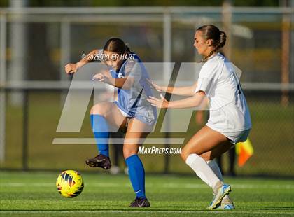 Thumbnail 2 in Noblesville @ Hamilton Southeastern photogallery.