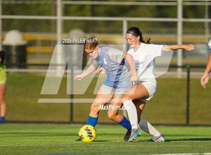 Thumbnail 2 in Noblesville @ Hamilton Southeastern photogallery.