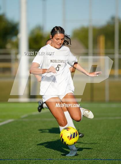 Thumbnail 2 in Noblesville @ Hamilton Southeastern photogallery.
