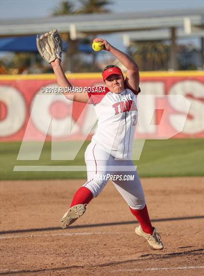 Thumbnail 3 in Washington Union vs. Chowchilla photogallery.