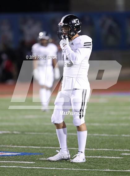 Thumbnail 2 in Westlake vs Cibolo Steele (UIL 6A Area Playoff) photogallery.