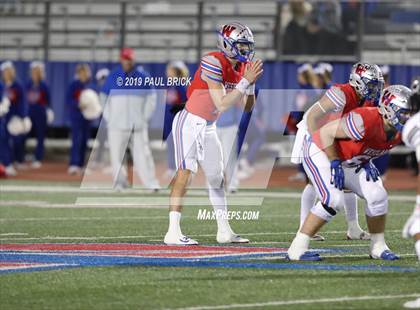 Thumbnail 2 in Westlake vs Cibolo Steele (UIL 6A Area Playoff) photogallery.