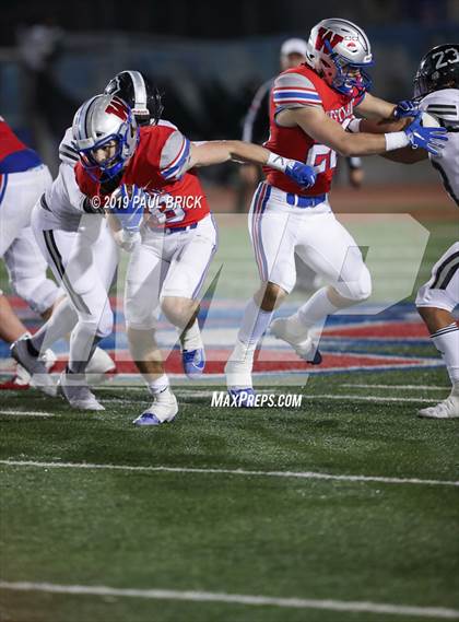 Thumbnail 2 in Westlake vs Cibolo Steele (UIL 6A Area Playoff) photogallery.