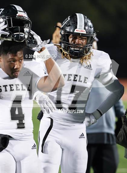 Thumbnail 2 in Westlake vs Cibolo Steele (UIL 6A Area Playoff) photogallery.