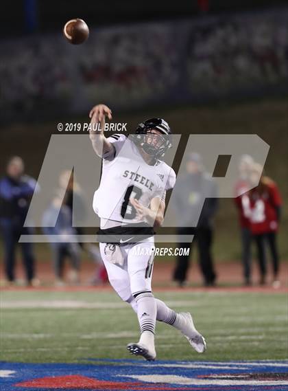 Thumbnail 2 in Westlake vs Cibolo Steele (UIL 6A Area Playoff) photogallery.