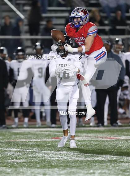 Thumbnail 2 in Westlake vs Cibolo Steele (UIL 6A Area Playoff) photogallery.