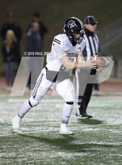 Thumbnail 1 in Westlake vs Cibolo Steele (UIL 6A Area Playoff) photogallery.