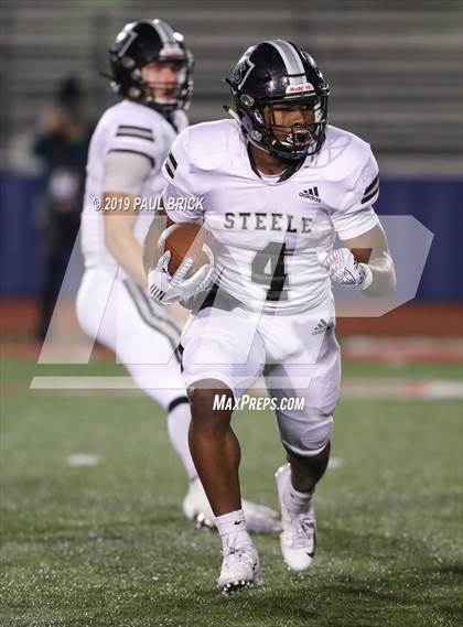 Thumbnail 1 in Westlake vs Cibolo Steele (UIL 6A Area Playoff) photogallery.