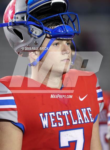Thumbnail 3 in Westlake vs Cibolo Steele (UIL 6A Area Playoff) photogallery.