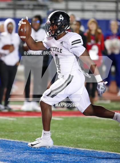 Thumbnail 1 in Westlake vs Cibolo Steele (UIL 6A Area Playoff) photogallery.