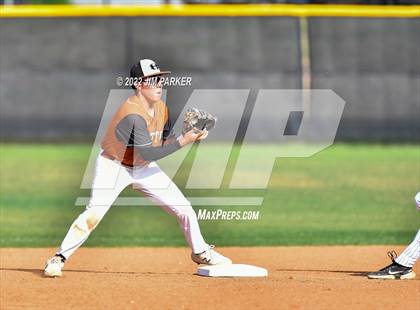 Thumbnail 2 in Hutto @ Vandegrift photogallery.