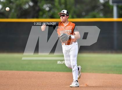 Thumbnail 2 in Hutto @ Vandegrift photogallery.