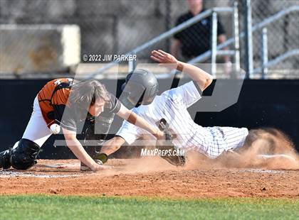 Thumbnail 2 in Hutto @ Vandegrift photogallery.