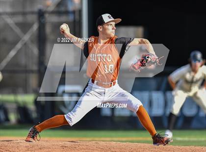 Thumbnail 1 in Hutto @ Vandegrift photogallery.