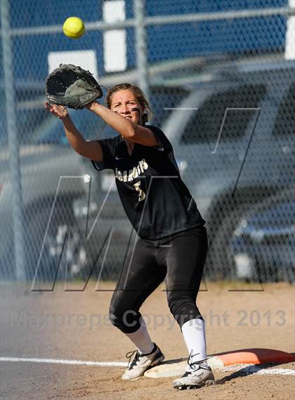 Thumbnail 3 in Valley Christian vs. Archbishop Mitty photogallery.