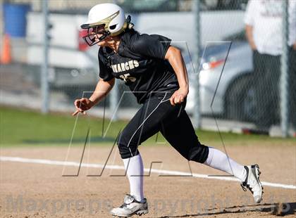 Thumbnail 3 in Valley Christian vs. Archbishop Mitty photogallery.