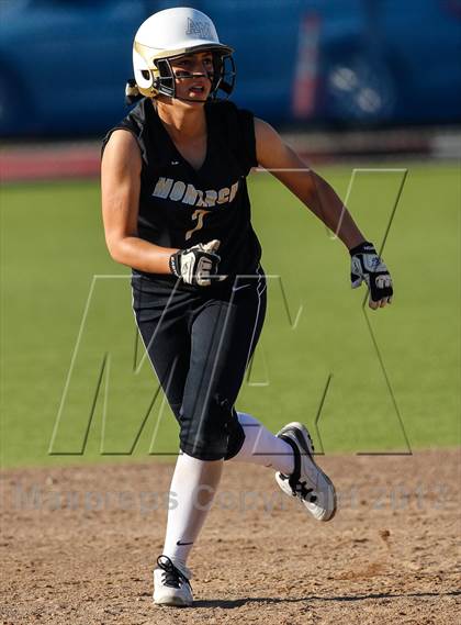 Thumbnail 1 in Valley Christian vs. Archbishop Mitty photogallery.