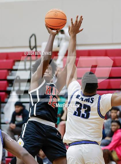 Thumbnail 1 in Newton vs. Holy Innocents Episcopal (Hard in the Paint) photogallery.