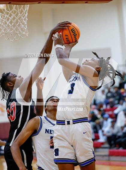 Thumbnail 1 in Newton vs. Holy Innocents Episcopal (Hard in the Paint) photogallery.