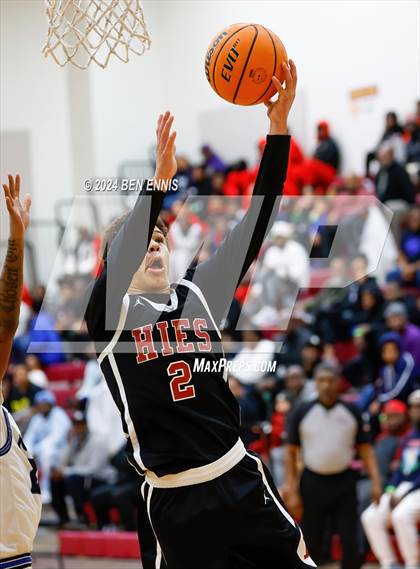 Thumbnail 3 in Newton vs. Holy Innocents Episcopal (Hard in the Paint) photogallery.