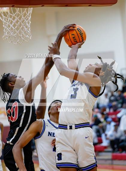 Thumbnail 3 in Newton vs. Holy Innocents Episcopal (Hard in the Paint) photogallery.