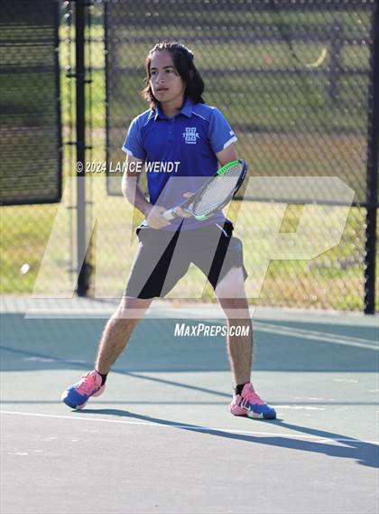 Thumbnail 2 in CHSAA 4A Region 1-Hinkley photogallery.