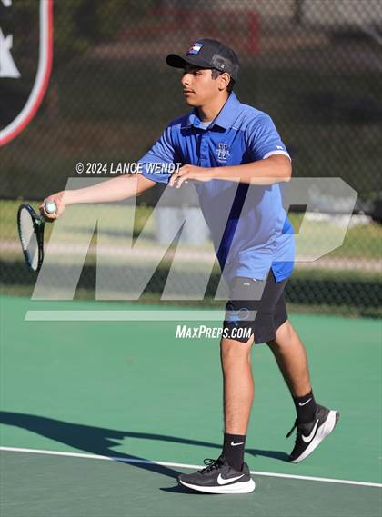 Thumbnail 1 in CHSAA 4A Region 1-Hinkley photogallery.