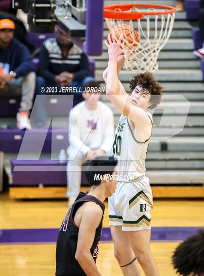 Thumbnail 2 in St. Anne's-Belfield vs Ravenscroft (John Wall Holiday Invitational) photogallery.