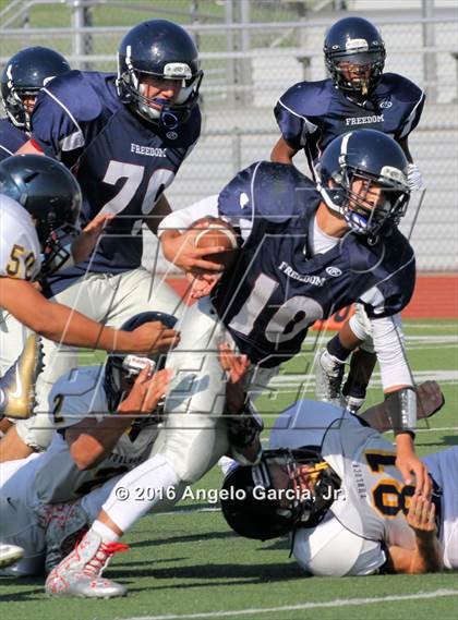 Thumbnail 2 in Turlock vs Freedom photogallery.