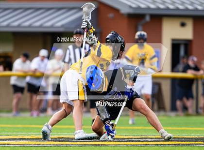 Thumbnail 2 in Lincoln @ Centerville (OHSAA Division I Round 2) photogallery.