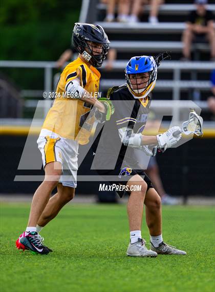 Thumbnail 3 in Lincoln @ Centerville (OHSAA Division I Round 2) photogallery.