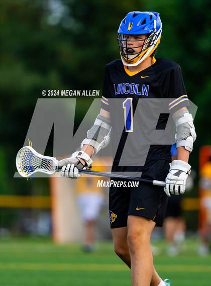 Thumbnail 3 in Lincoln @ Centerville (OHSAA Division I Round 2) photogallery.