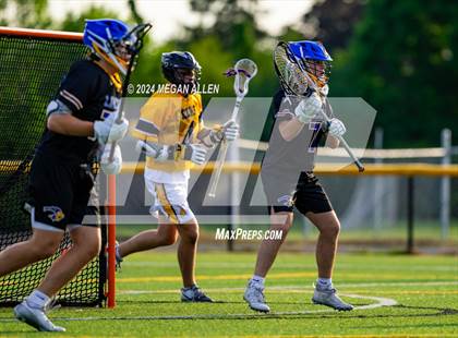 Thumbnail 1 in Lincoln @ Centerville (OHSAA Division I Round 2) photogallery.